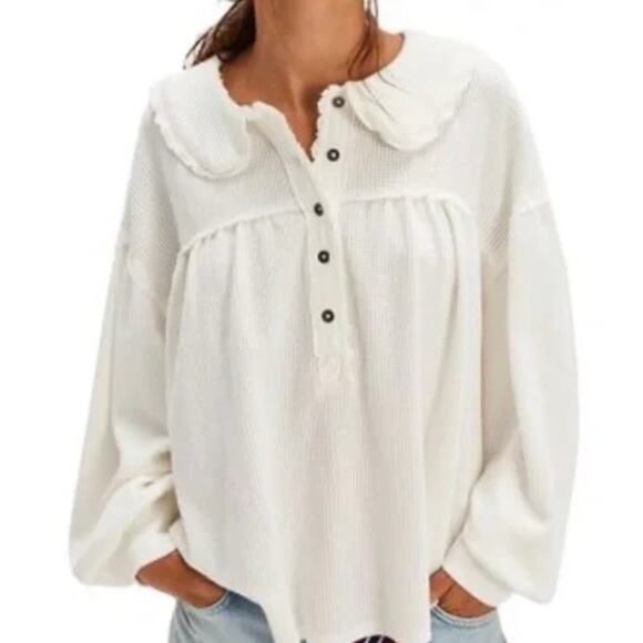 Free People Tops - Free People We the Free Queen of Hearts Thermal Henley Women’s Sz. XS